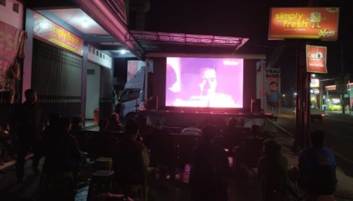 Peringati Hari Kesaktian Pancasila, DPC Partai Gerindra Kabupaten Blitar Nobar Flim G30S/PKI