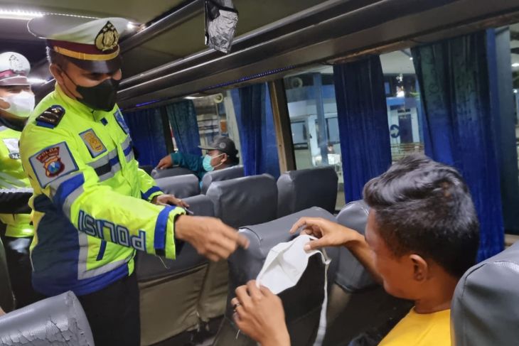 Operasi Keselamatan Semeru, Polres Situbondo sasar sopir dan penumpang bus