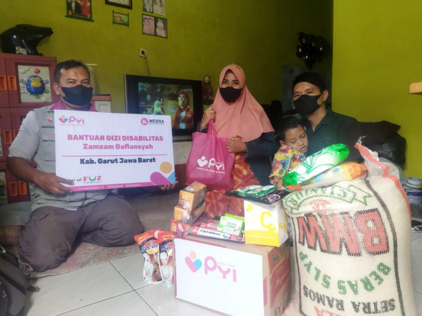 PYI Yatim dan Zakat Salurkan Bantuan untuk Penyandang Disabilitas