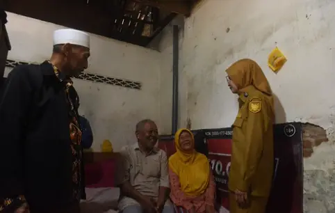 Pangkas Celah Pungli Dana Sosial Mbak Wali Kawal Bedah Rumah Tidak Layak Huni Rp20 Juta di Kediri