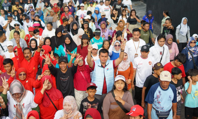 Pasangan Calon Walikota Blitar No 2 Gelar Jalan Sehat di Lapangan Turi Sukorejo