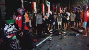 Naik Motor Honda PCX, Pasangan Cowok dan Cewek Tubruk Abang Becak Hingga Mati