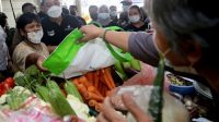 Pembatasan Kantong Plastik di Pasar Segera Diatur dalam Perwali