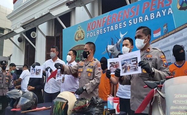 Pembunuhan Sadis di Surabaya Akibat Pelaku Jengkel Pada Korban