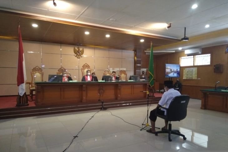 Pemerkosa 13 santriwati dihukum penjara seumur hidup