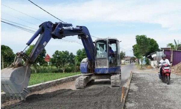 Pemkab Kediri Genjot Peningkatan Jalan, Targetkan Kondisi Mulus Hingga 89 Persen di Akhir 2025