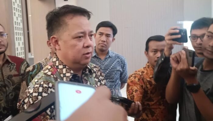 Penggeledahan Empat Lokasi Jan Hwa Diana, Polisi Amankan Ijazah dan Secarik Tanda Terima