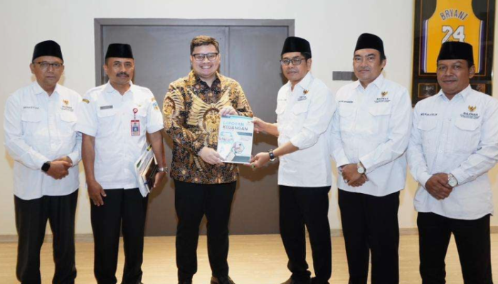 Capaian Pengumpulan Zakat Infak Sedekah Kabupaten Kediri Tahun 2025 Lampaui Target Signifikan