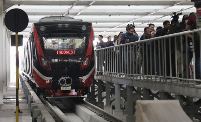 Peresmian LRT Jabodebek Dipercepat! Pengumuman Tanggal Bikin Heboh!