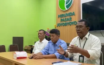 Perumda Pasar Joyoboyo Kediri Jelaskan Aturan Sewa HGB dan Digitalisasi 3 Perumda Pasar Joyoboyo Kediri jelaskan aturan sewa dan tata kelola pasar tradisional.