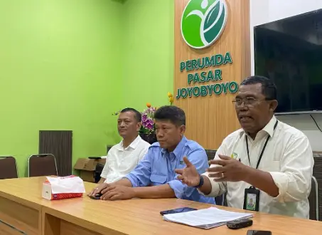 Perumda Pasar Joyoboyo Kediri jelaskan aturan sewa dan tata kelola pasar tradisional.