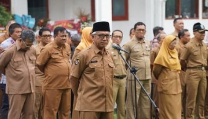 Pimpin Apel di Hari Pertama Kerja, Gus Qowim Ajak Satukan Tekad Wujudkan Kota Kediri MAPAN