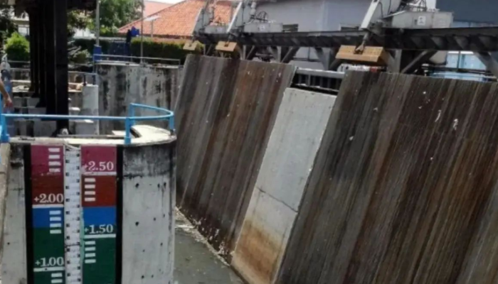 Pintu Air Pasar Ikan Jakarta Utara Naik Status Siaga 2
