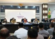 Pj Wali Kota Kediri Beri Arahan Pada Rapat Netralitas Aparatur Negara Dalam Pemilu 2024