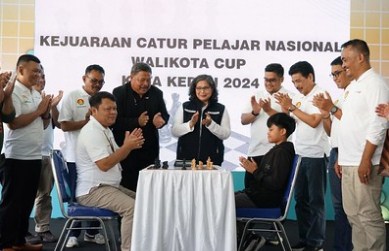 Pj Wali Kota Kediri Buka Kejuaraan Nasional Catur Pelajar Wali Kota Cup