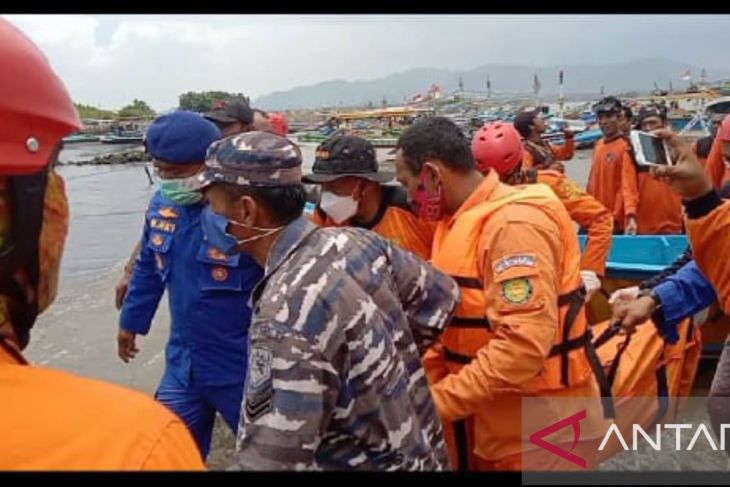 Polisi selidiki kasus ritual tewaskan 11 orang di Pantai Payangan