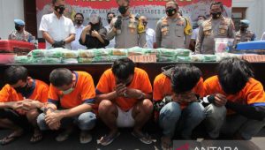 Polrestabes Surabaya gagalkan peredaran 46,6 kilogram sabu-sabu