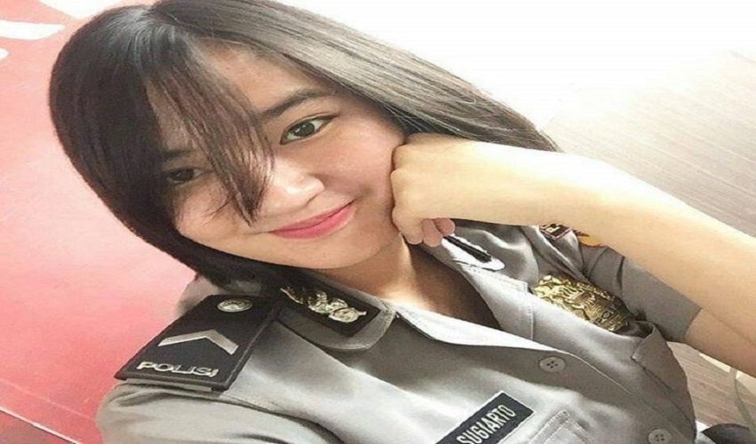 Polwan Cantik Manado Briptu Christy Kabur dari Rumah