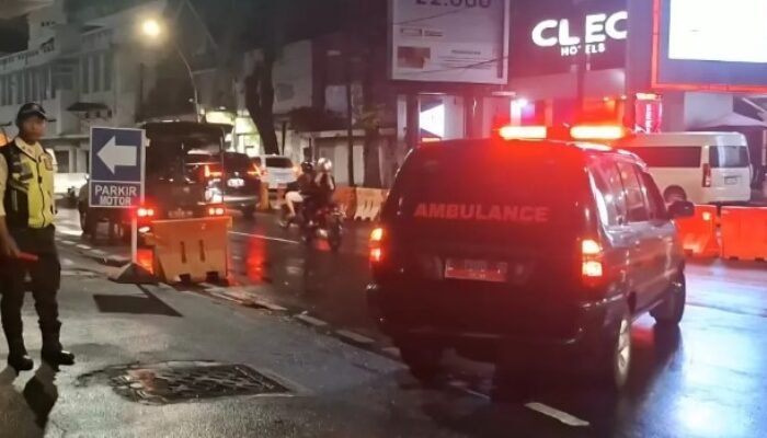 Pria Paruh Baya Ditemukan Tak Bernyawa, Dugaan Akhiri Hidup Mencuat dengan Cara Lompat dari Ketinggian Mall