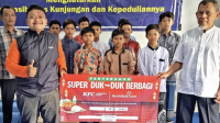 Program KFC Super Duk-Duk Berbagi Berjalan Sukses di Bulan Ramadan