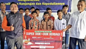 Program KFC Super Duk-Duk Berbagi Berjalan Sukses di Bulan Ramadan