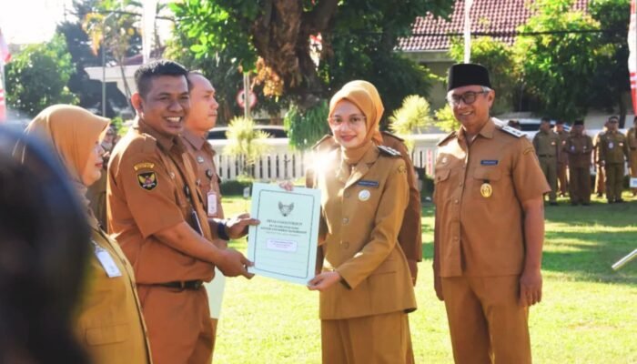 Kenaikan Pangkat ASN Kediri Vinanda Prameswati Minta Pegawai Jaga Kekompakan Tim