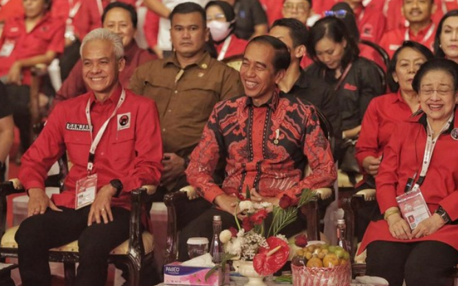 Rahasia Besar Jokowi: Pensiun dari PDIP, Siapa Penerus Partai?