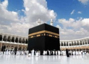 Rahasia Dahsyat Salat di Makkah Sekali Sujud, Pahala Ratusan Ribu Kali Lipat