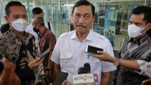 Rahasia Luhut di Balik Keputusan Mengejutkan Perawatan di Singapura!