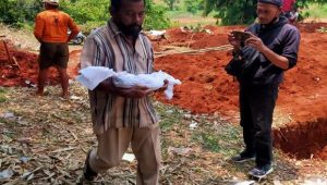 Ratusan Makam Berusia Puluhan Tahun Digusur Akan Dibangun Rumah Susun