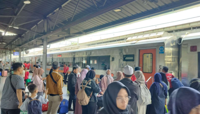 Rekor Terpecahkan! KAI Layani 16 Juta Penumpang Lebaran