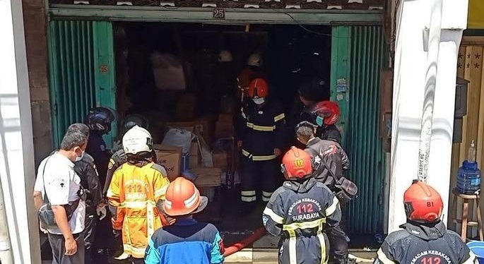 Rumah Bertingkat Terbakar