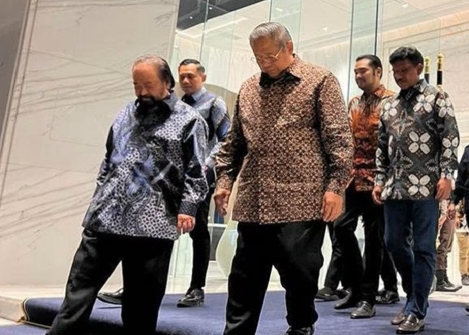 SBY Kunjungi Surya Paloh