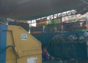 Suparji, Penjaga TPS Burengan Selama 15 Tahun: “Lingkungan Bersih, Kita Semua yang Senang