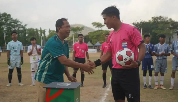 TSL 2026 Resmi Bergulir, Pj Sekda Trenggalek Bidik Lahirkan Bintang Sepak Bola dari Lapangan Sekolah