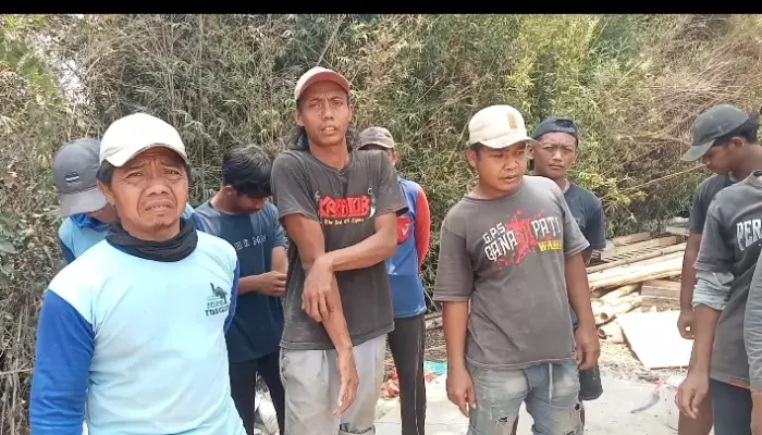 Tragedi Kemanusiaan Lahir Dari Kebijakan Sepihak, 30 Buruh Harian Lepas Terpuruk Kehilangan Pekerjaan