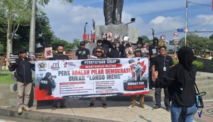 Melawan! Wartawan Blitar Raya Tolak Sebutan Londo Ireng