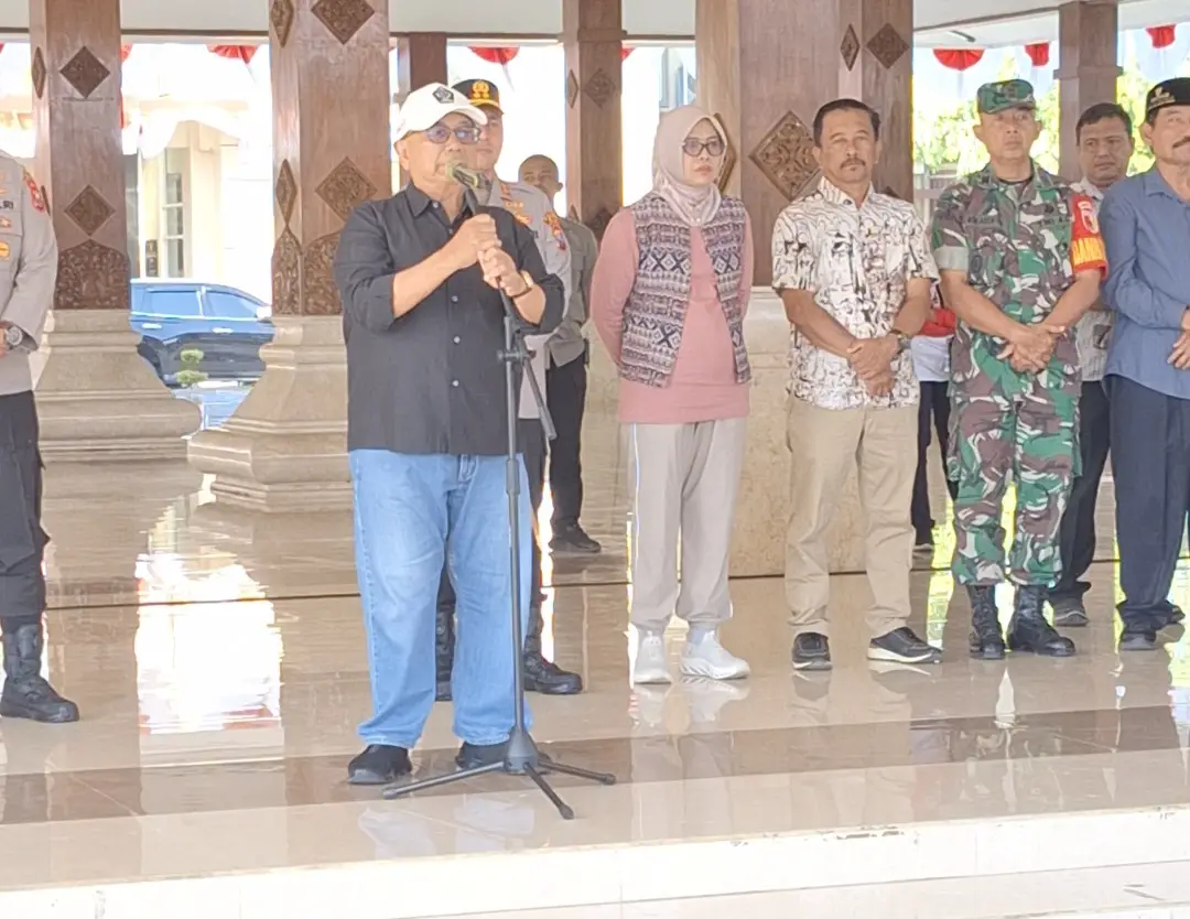Bupati Blitar Kirim Logistik Bantuan Korban Gempa NTT 1 Screenshot 20260825 115651 Video Player 1