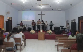 Serap Aspirasi Jemaat Gereja GKIN Siloam, Kapolres Blitar AKBP Ardhy Tekankan Toleransi dan Bahaya Narkoba 4 Serap Aspirasi Jemaat Gereja GKIN Siloam