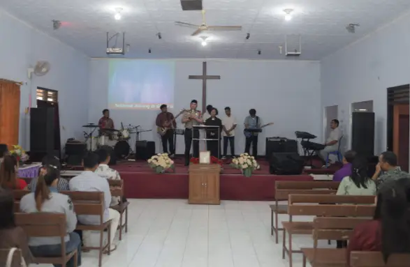 Serap Aspirasi Jemaat Gereja GKIN Siloam, Kapolres Blitar AKBP Ardhy Tekankan Toleransi dan Bahaya Narkoba 1 Serap Aspirasi Jemaat Gereja GKIN Siloam