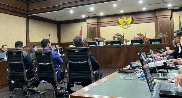 Sidang Hasto Memanas, Penyidik KPK Sindir Pedas Mantan Rekan yang Kini Bela Tersangka