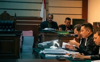 Sidang Korupsi JPU KPK Cecar Sekda Kota Madiun Soal Aliran Dana Rp50 Juta Ke Kejaksaan