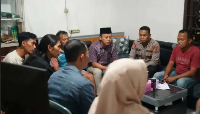 Skandal Perselingkuhan di Balai Desa Putatlor Gresik Berujung Denda Rp 20 Juta