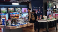 Strategi Digitalisasi: Penghematan Harga Laptop & Dukungan UMKM Lokal