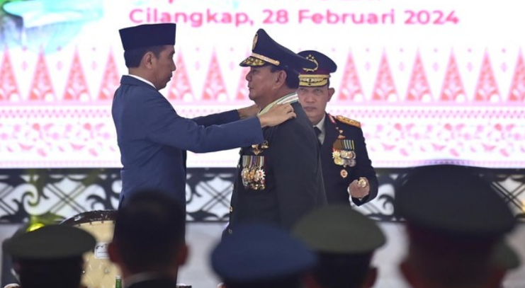 Tanggapan DPR dan Pengamat Militer terhadap Peningkatan Pangkat Prabowo