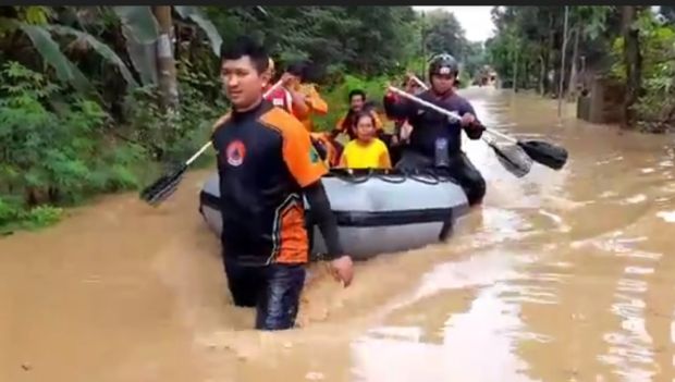 Tanggul Jebol, Puluhan Rumah Warga di Ponorogo Banjir