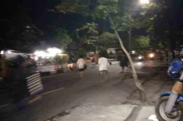 Tawuran antar Geng, Saling serang di Jalan Kapasari Surabaya