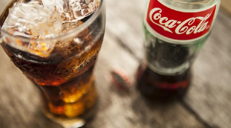 Terungkap! Rahasia Gelap Coca Cola: Kokain Hingga Kesuksesan Dunia!