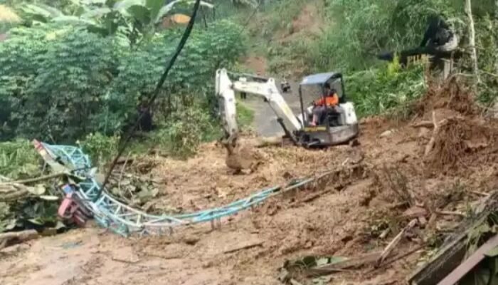 Tim Gabungan Terjang Medan Berat, Upayakan Pembukaan Akses Evakuasi Korban Longsor Trenggalek