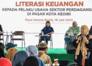 Tim TPAKD Kota Kediri Perkuat Literasi Keuangan di Pasar Setono Betek, Ini Kata Fery Jatmiko
